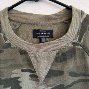 Lucky brand, crewneck, camo